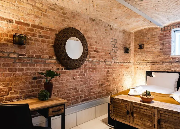 Luxurious Urban Living - Premium Downtown Next To Hbf *