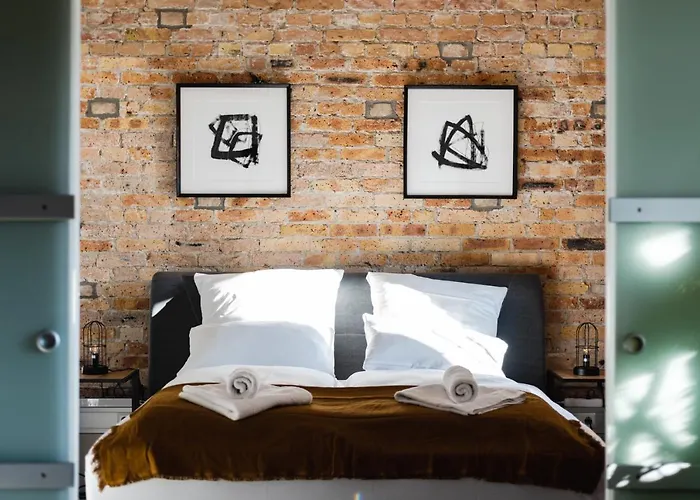 Luxurious Urban Living - Premium Downtown Next To Hbf *