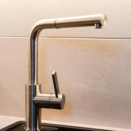 Luxurious Urban Living - Premium Downtown Next To Hbf *