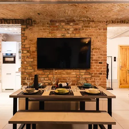 Luxurious Urban Living - Premium Downtown Next To Hbf *