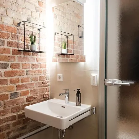 Luxurious Urban Living - Premium Downtown Next To Hbf *