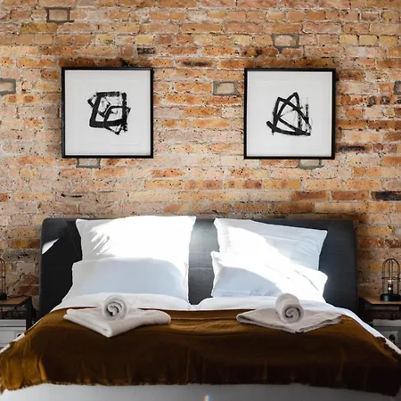 Luxurious Urban Living - Premium Downtown Next To Hbf *