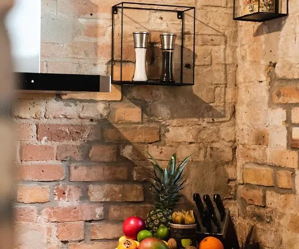 Luxurious Urban Living - Premium Downtown Next To Hbf Apartmán