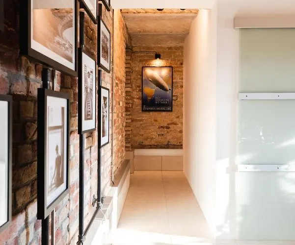 Luxurious Urban Living - Premium Downtown Next To Hbf 아파트 베를린