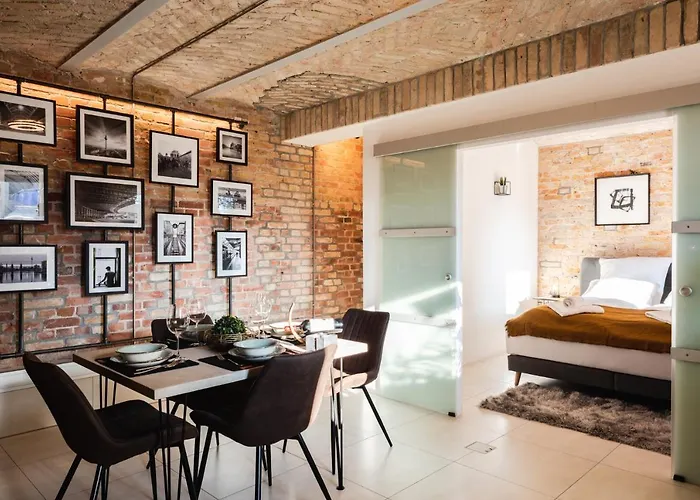 Luxurious Urban Living - Premium Downtown Next To Hbf 아파트