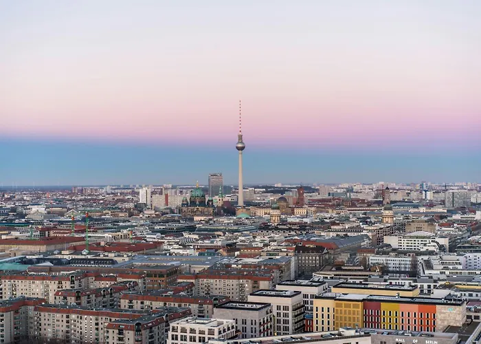 Luxurious Urban Living - Premium Downtown Next To Hbf Lägenhet *