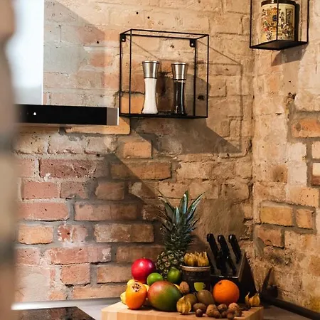 Luxurious Urban Living - Premium Downtown Next To Hbf Lägenhet