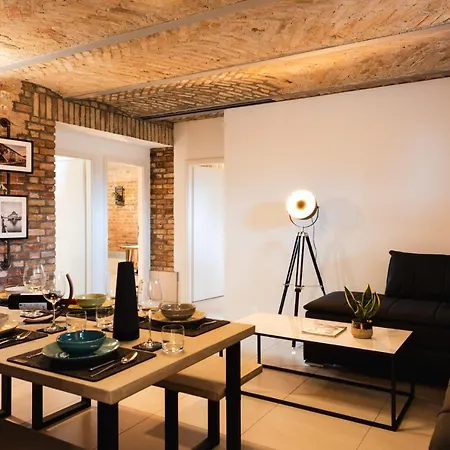 Lägenhet Luxurious Urban Living - Premium Downtown Next To Hbf