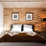Apartment Luxurious Urban Living - Premium Downtown Next To Hbf