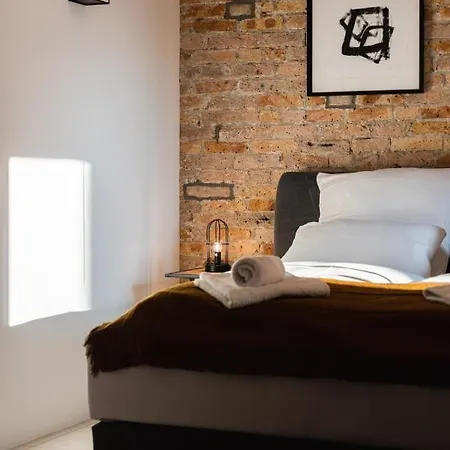 Luxurious Urban Living - Premium Downtown Next To Hbf *