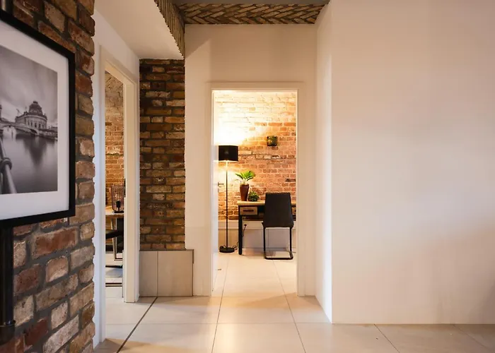 Luxurious Urban Living - Premium Downtown Next To Hbf דירה ברלין
