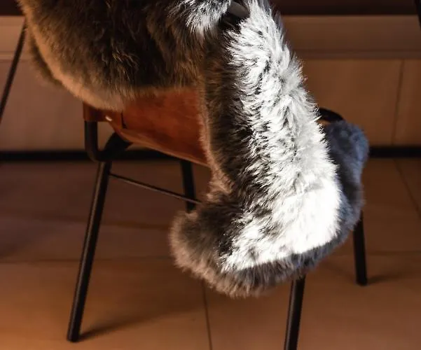 Luxurious Urban Living - Premium Downtown Next To Hbf דירה *