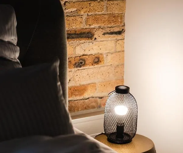 Luxurious Urban Living - Premium Downtown Next To Hbf Apartament Berlin